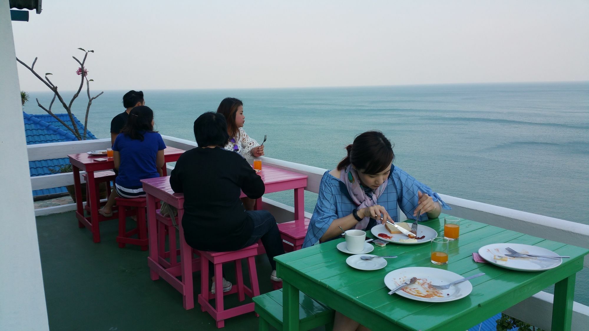 Ocean View Resort - Koh Sichang Exterior photo